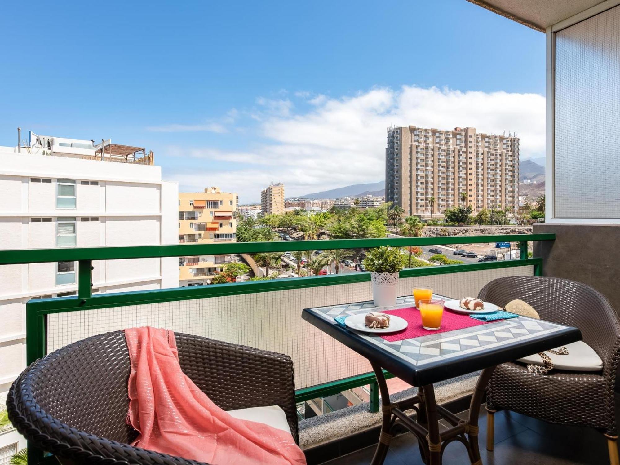 Fantastic Front Los Cristianos (Tenerife)